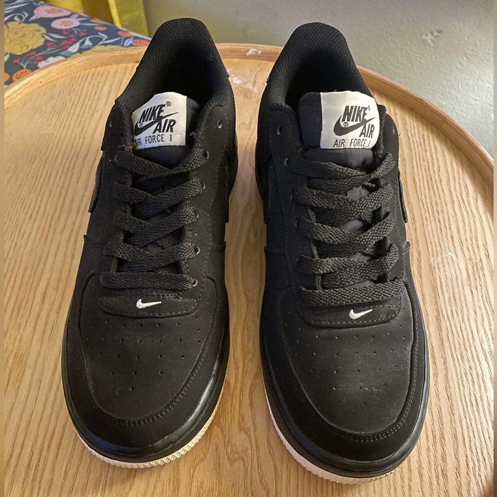 Nike youth size 6.5. Like new *